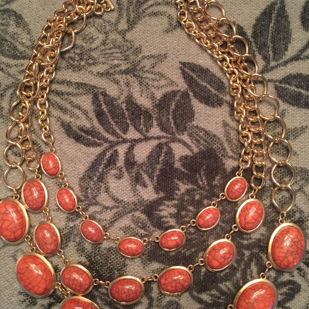Statement Necklace - Picture 6 of 8